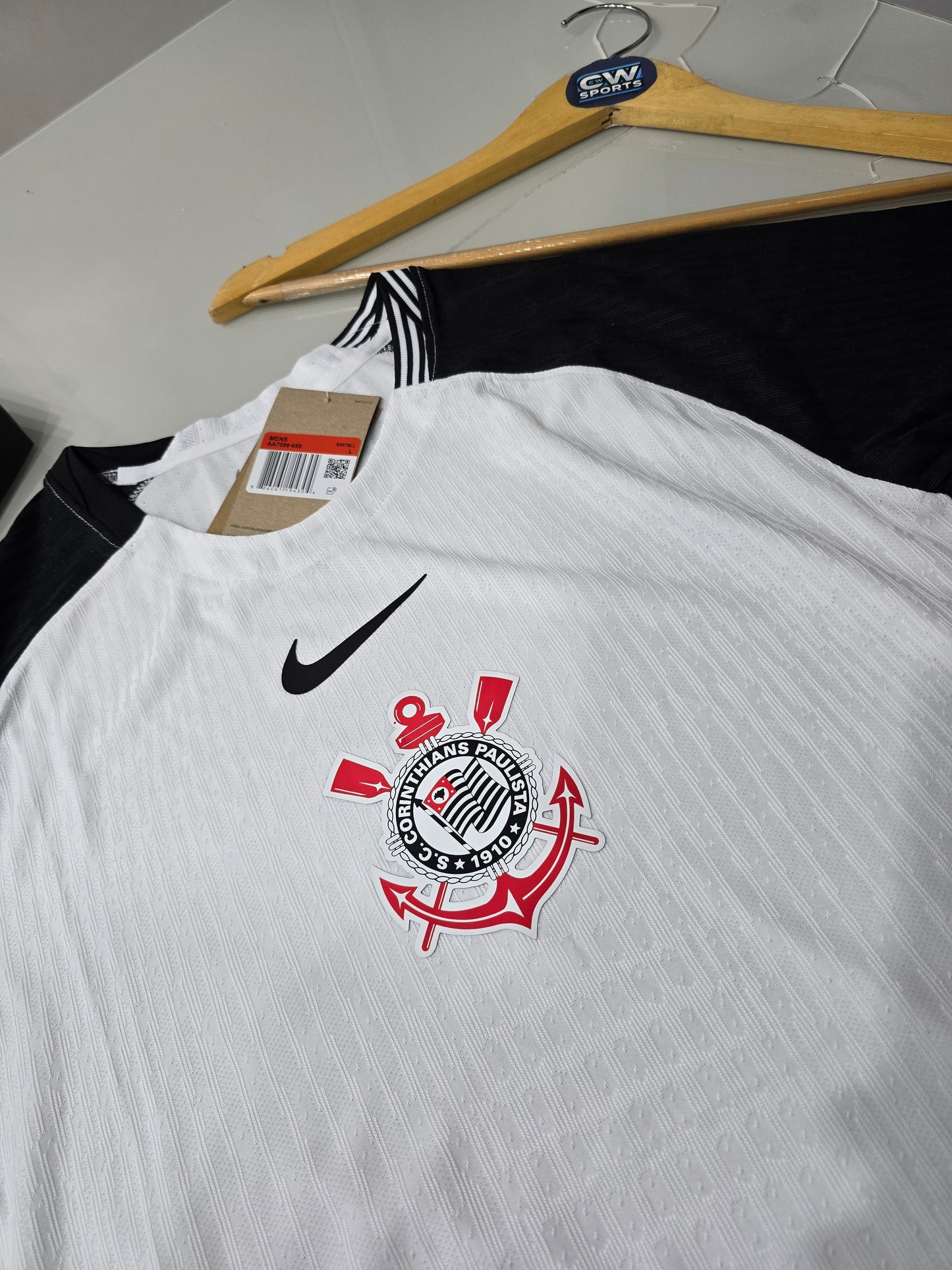 Modelo jogador - Corinthians Uniforme 1 - 2025 Lançamento