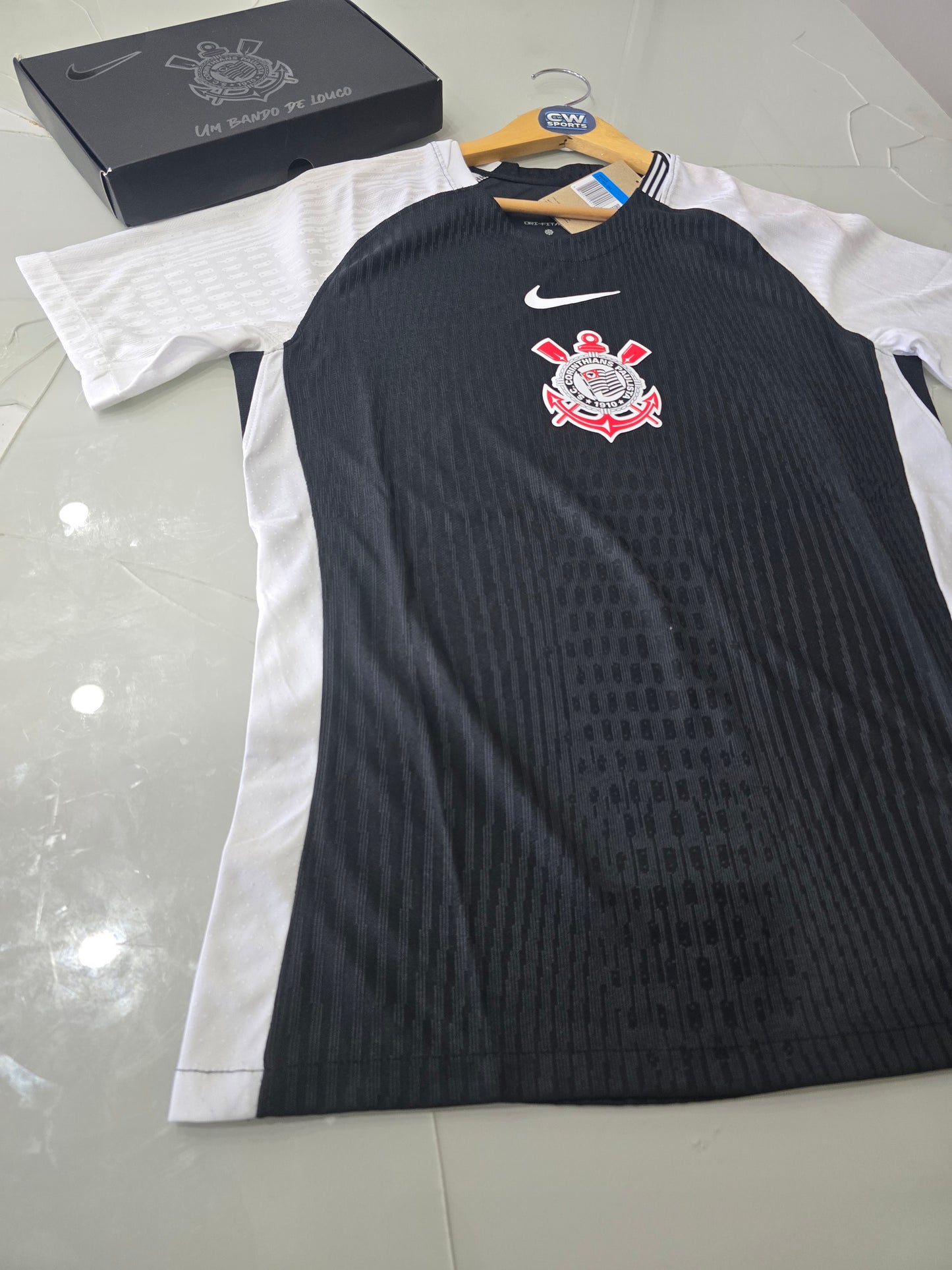 Modelo jogador - Corinthians Uniforme 2 - 2025 Lançamento