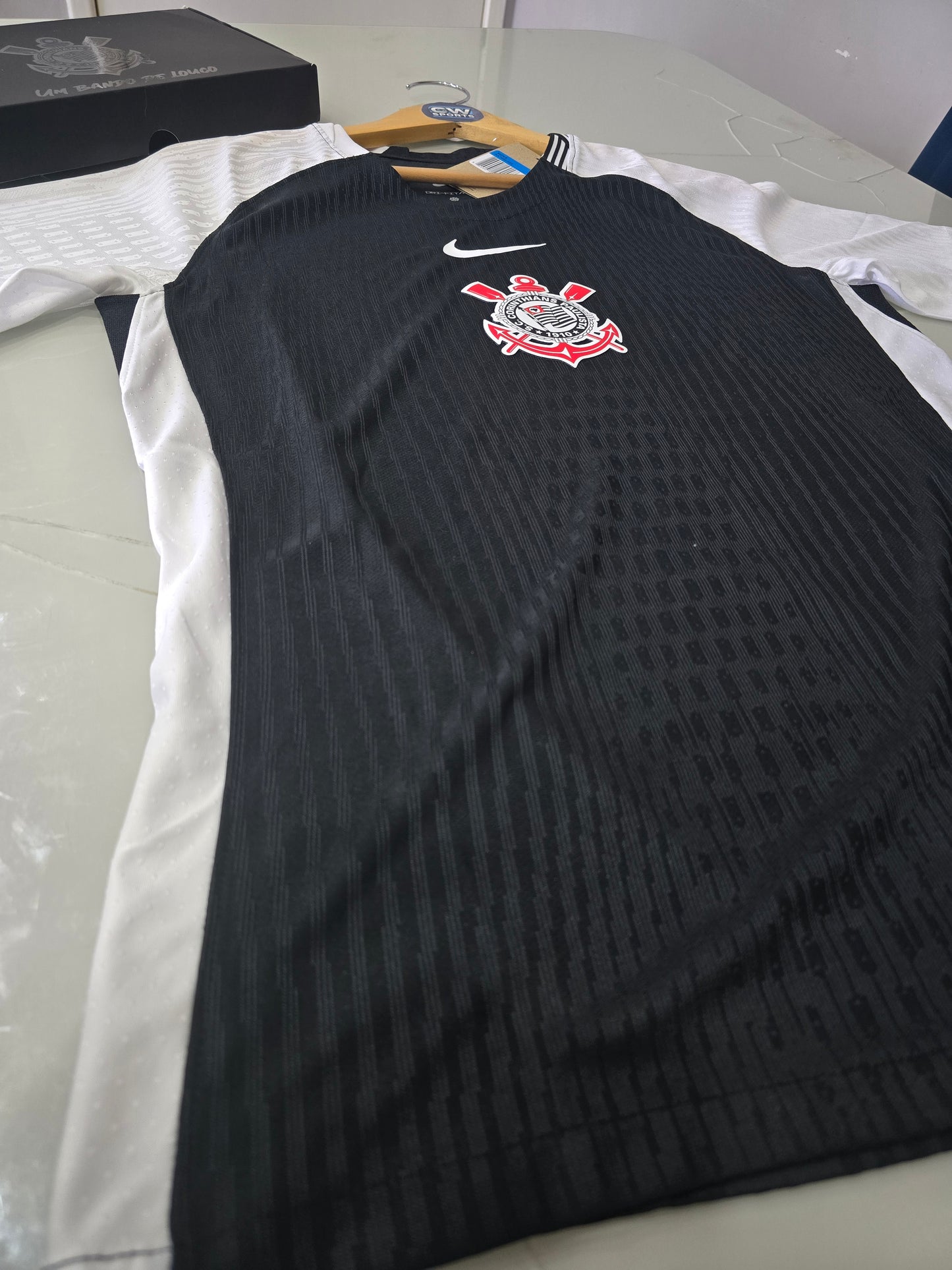 Modelo jogador - Corinthians Uniforme 2 - 2025 Lançamento