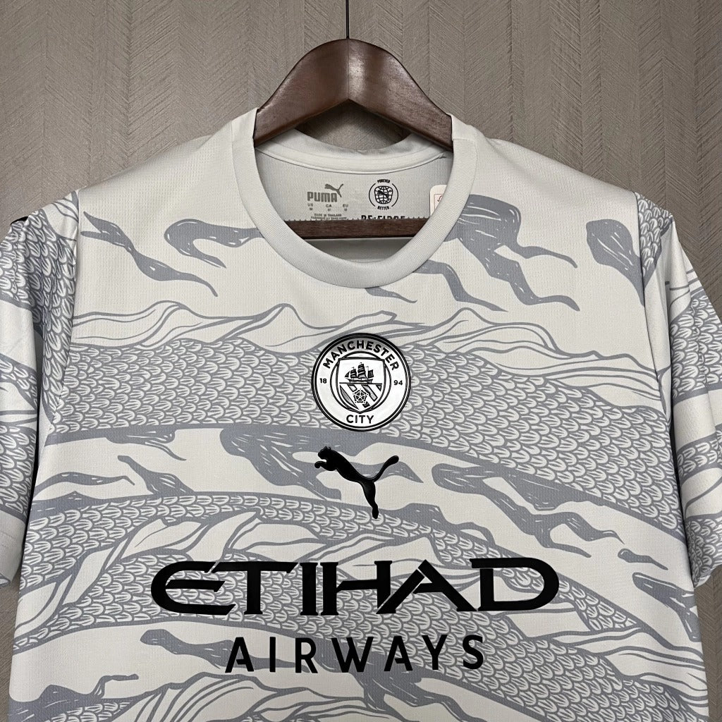 Modelo torcedor - Manchester City Ano do Dragão 24/25