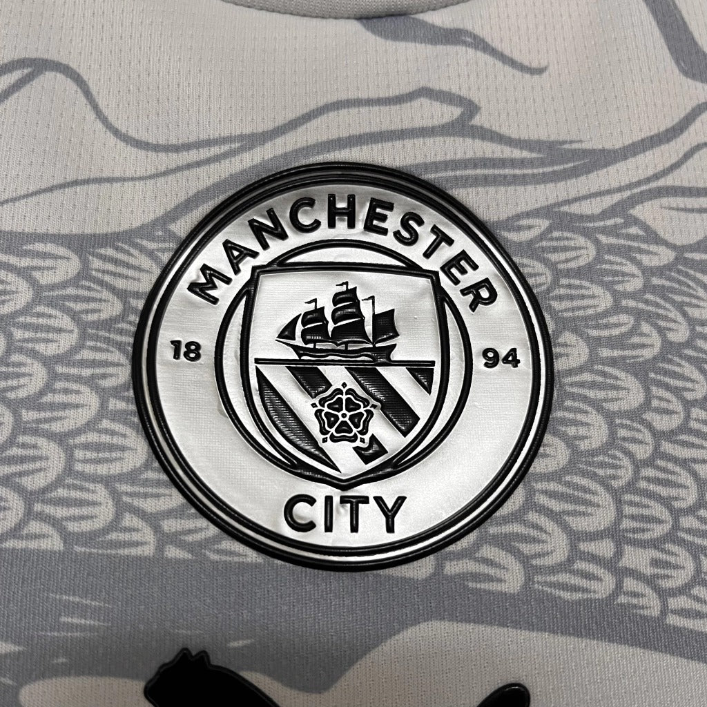 Modelo torcedor - Manchester City Ano do Dragão 24/25