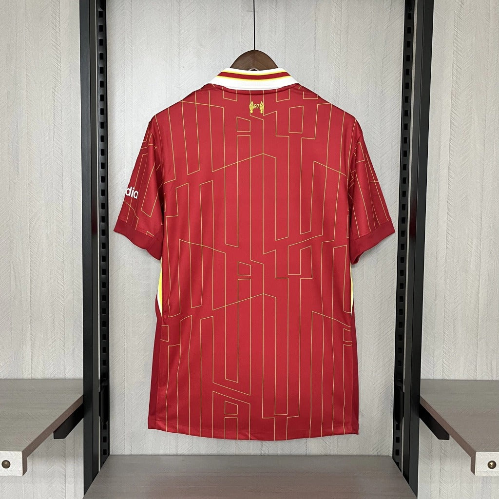 Modelo torcedor - Liverpool Home - 24/25
