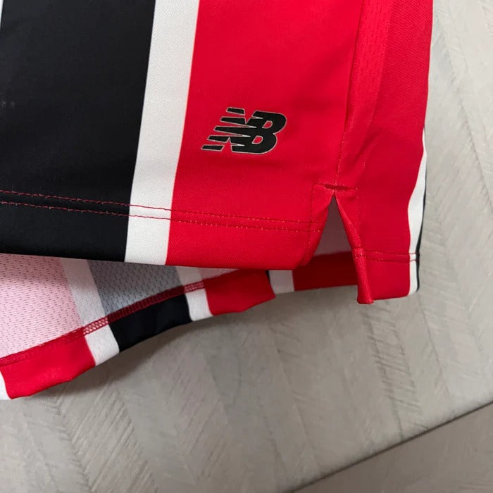 Modelo torcedor - São Paulo Uniforme 2 - 2025