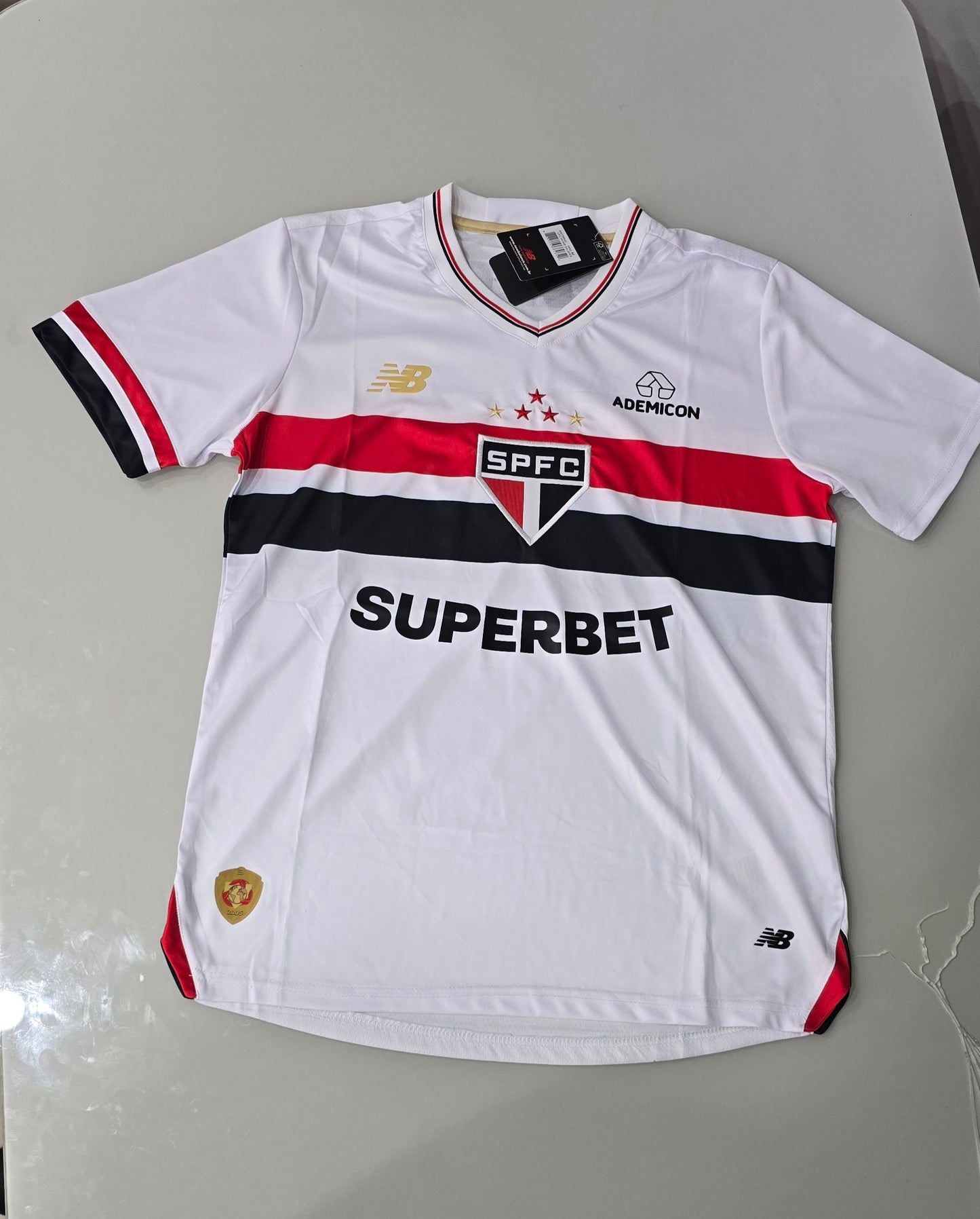 Modelo torcedor - São Paulo Uniforme 1 - 2025