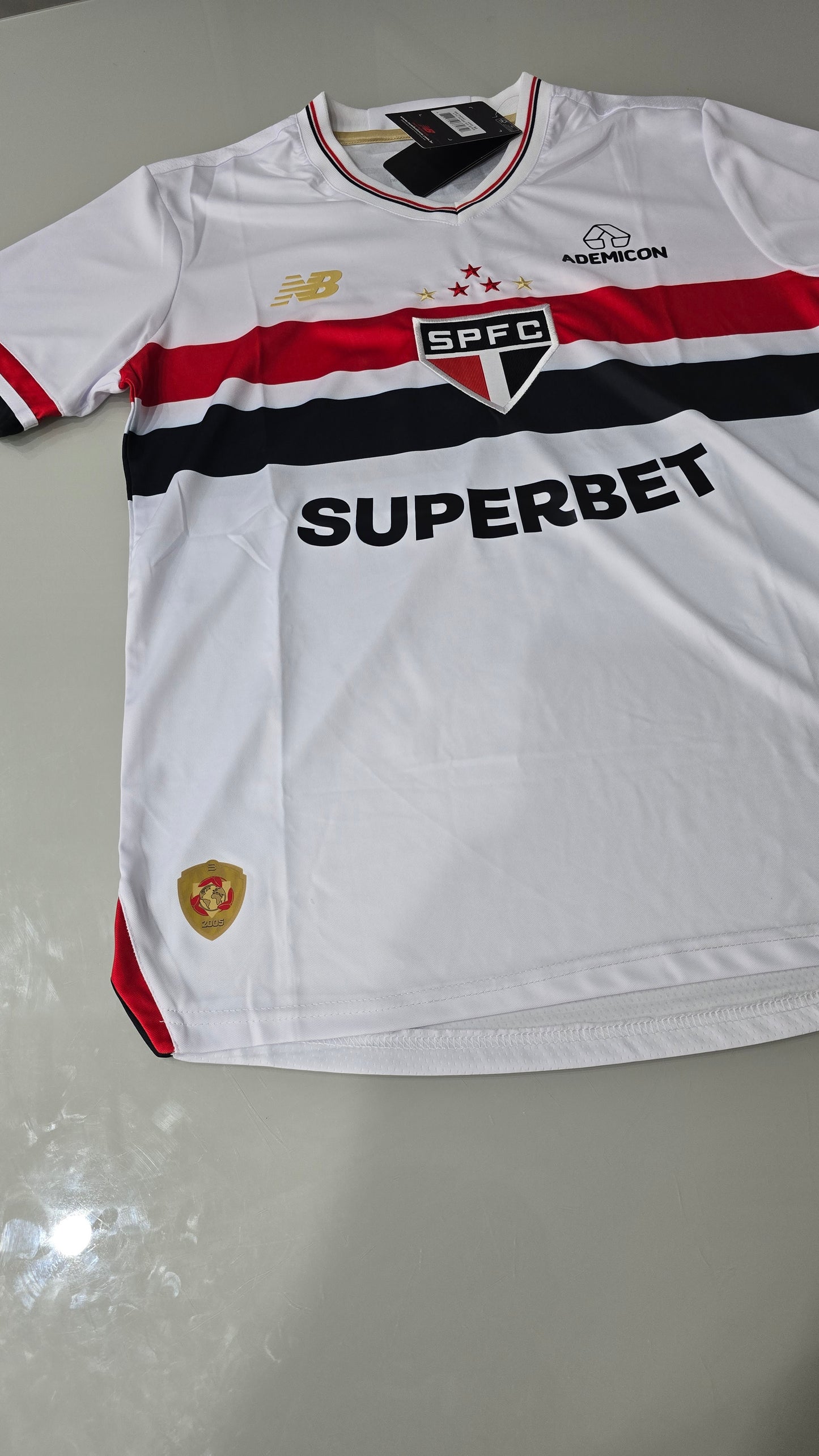 Modelo torcedor - São Paulo Uniforme 1 - 2025