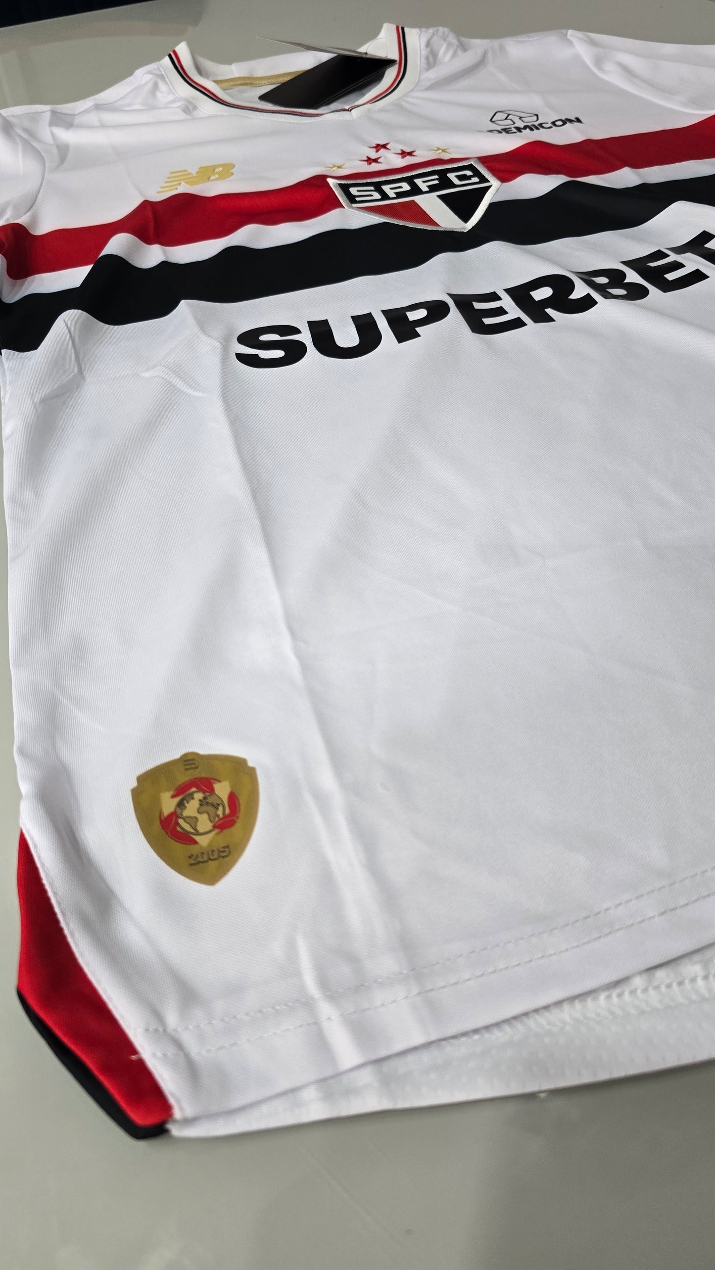 Modelo torcedor - São Paulo Uniforme 1 - 2025