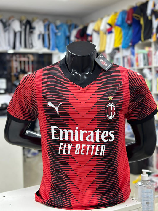 Modelo torcedor - MILAN UNIFORME 1 23/24