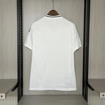 Modelo torcedor - Real Madrid 2024/25 Home Torcedor