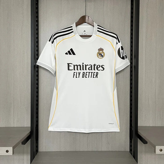 Modelo torcedor - Real madrid Uniforme 1 - 25/26