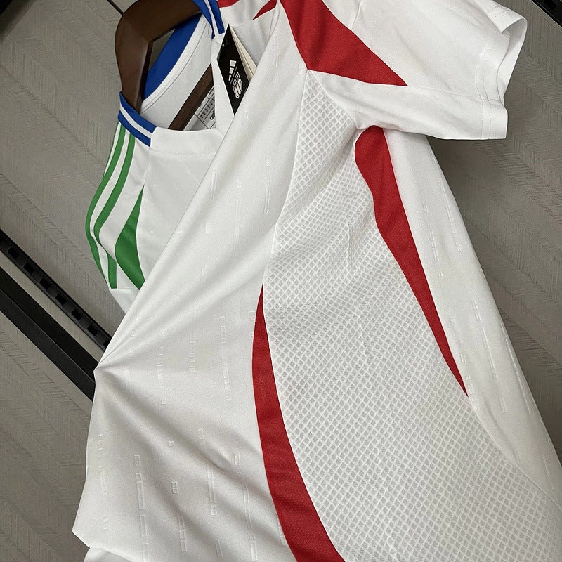 Modelo torcedor - Itália 2024/25 Away