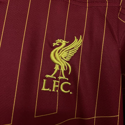 Modelo torcedor - Liverpool Home - 24/25