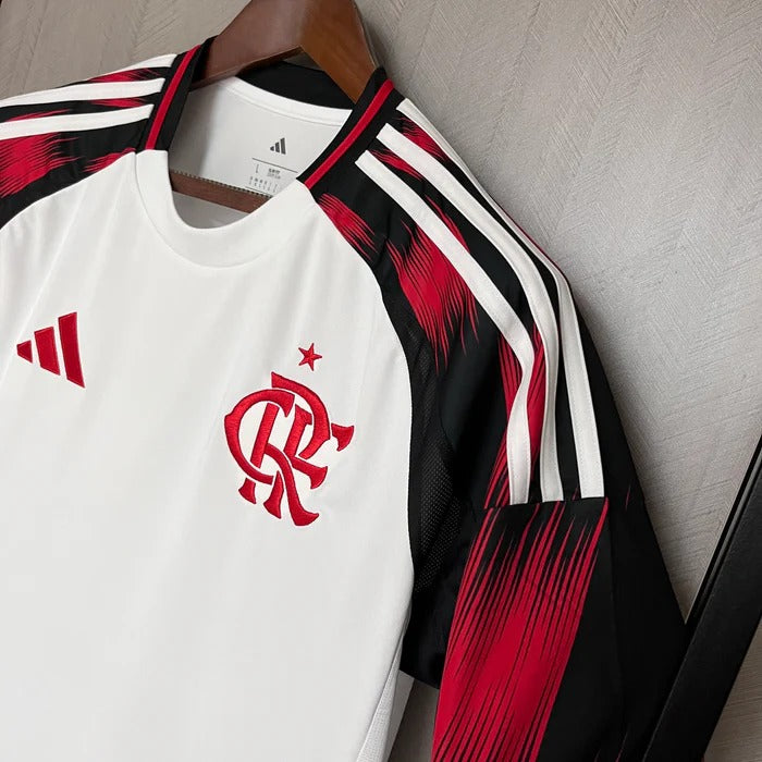 Modelo torcedor - Flamengo Uniforme 2 - 25/26